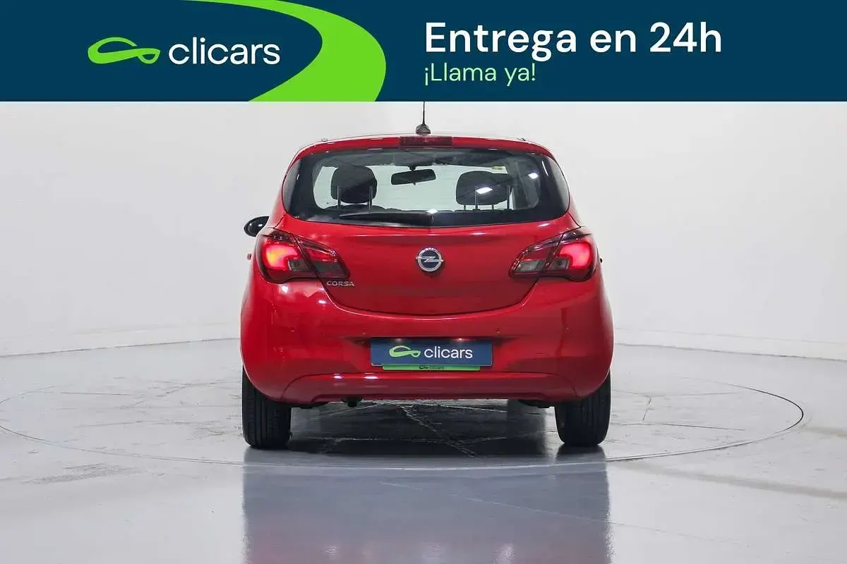 Usado Opel Corsa Selective 90 CV (66 kW) 2016 Rojo Utilitario
