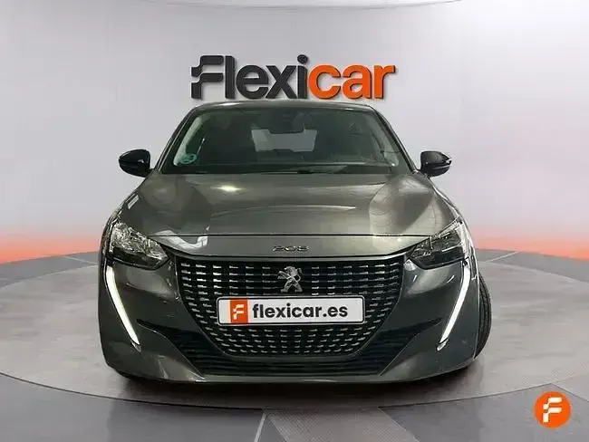 Usado Peugeot 208 Active 100 CV (73 kW) 2023 Gris Utilitario