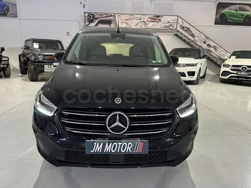 Usado Mercedes T180 116 CV (85 kW) 2024 Negro Monovolumen