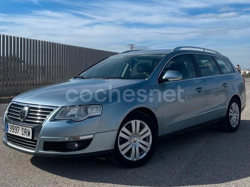 Azul Usado 2005 VW Passat Highline Familiar | 4900 € (Buen precio) - Imagen 1/4