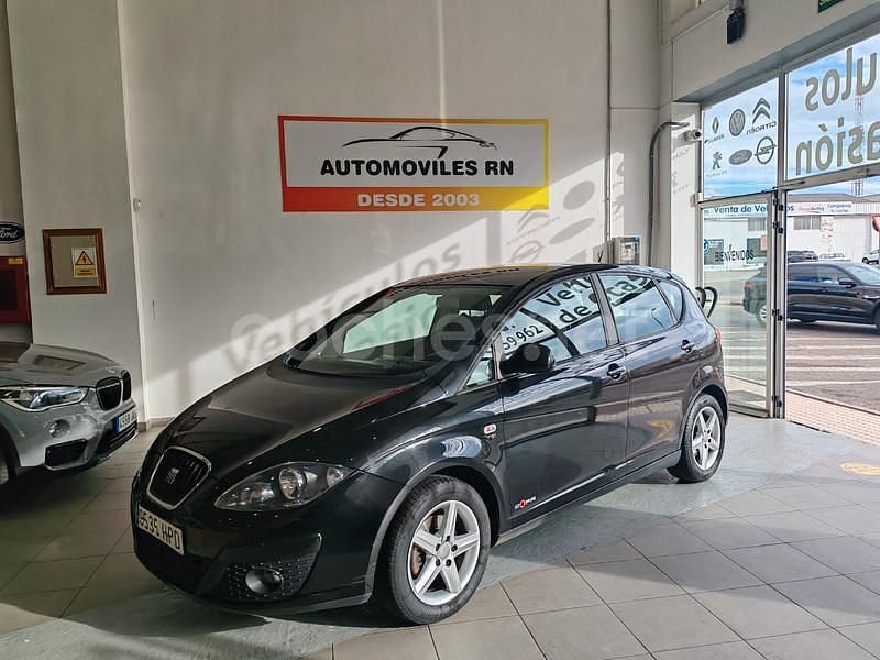 Usado Seat Altea Reference 105 CV (77 kW) 2013 Negro Monovolumen