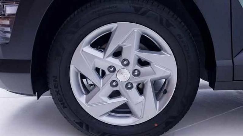 Usado Hyundai Kona 120 CV (88 kW) 2024 Verde SUV