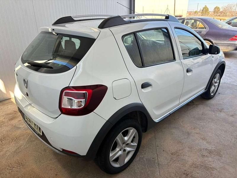 Usado Dacia Sandero Stepway 90 CV (66 kW) 2014 Utilitario