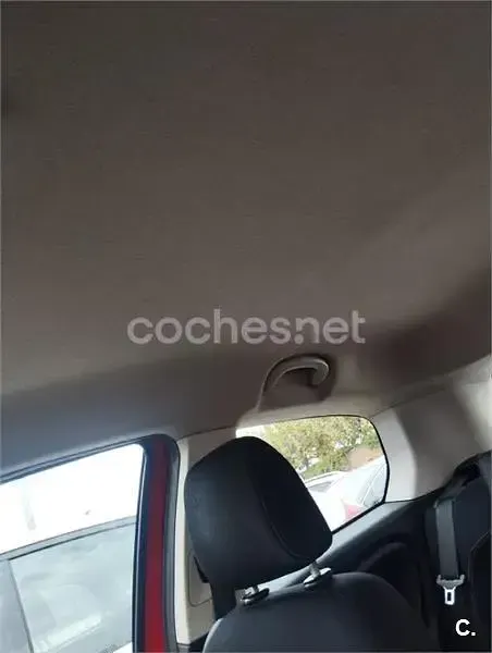 Usado Fiat Punto Dynamic 70 CV (51 kW) 2007 Rojo Utilitario