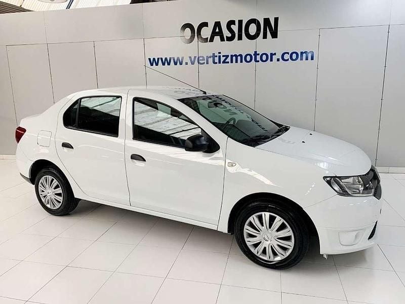 Usado Dacia Logan Lauréate 90 CV (66 kW) 2014 Blanco Berlina