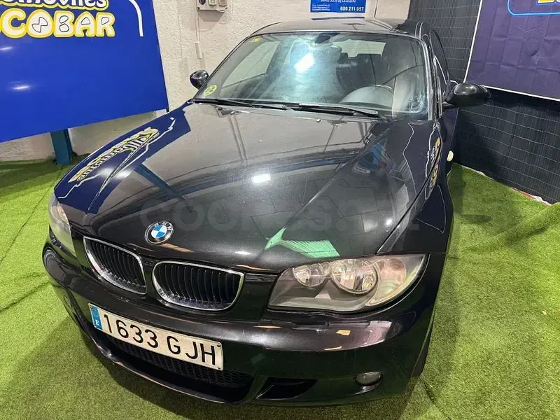 Usado BMW 118 143 CV (105 kW) 2008 Negro Utilitario