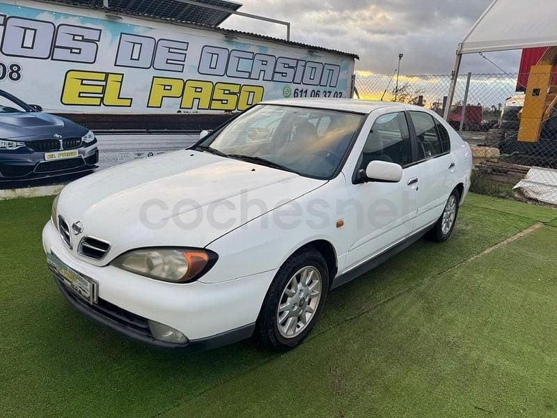 Usado Nissan Primera Comfort 90 CV (66 kW) 2000 Blanco Familiar