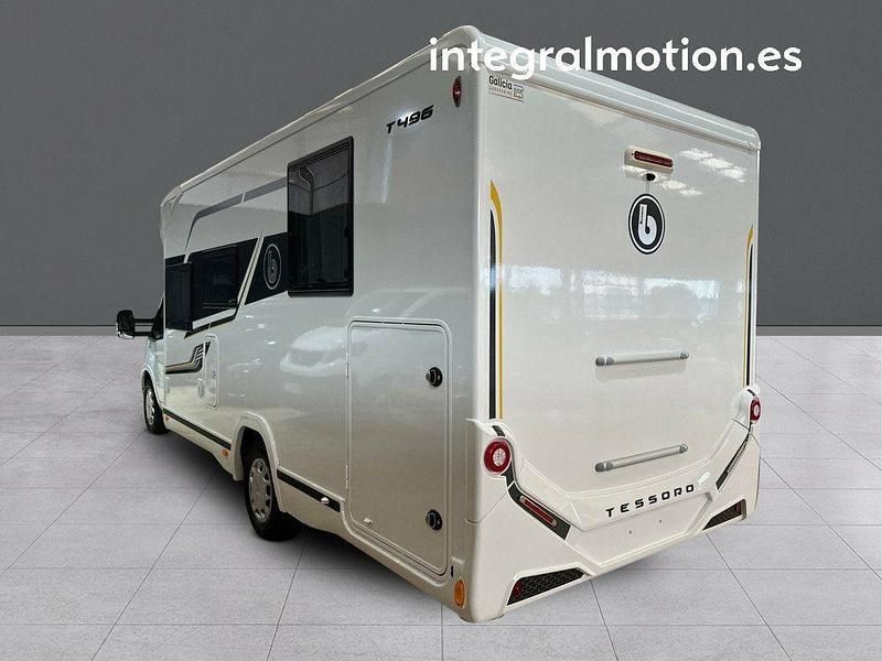 Usado Ford Transit 2025 Blanco Familiar