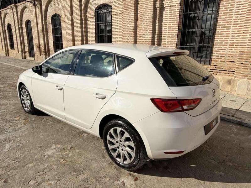 Usado Seat Leon SC Style 105 CV (77 kW) 2014 Blanco Utilitario