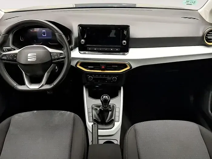 Usado Seat Arona Style 115 CV (84 kW) 2025 Rojo SUV