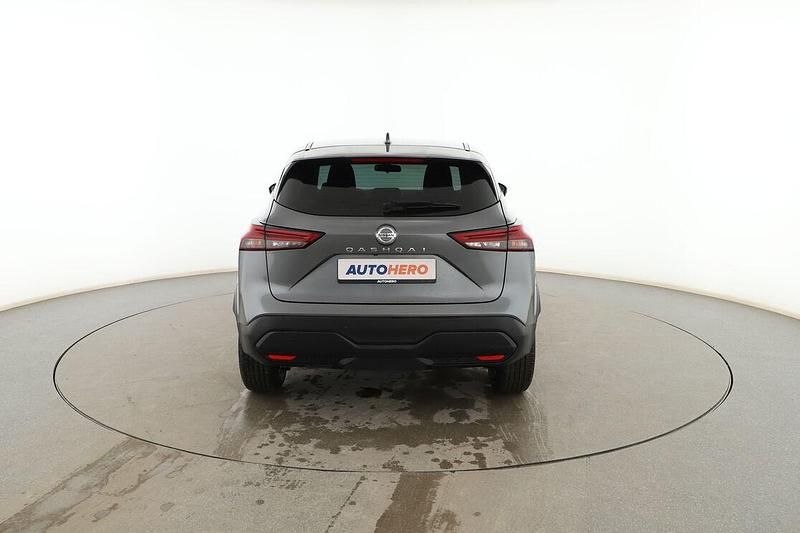 Usado Nissan Qashqai Acenta 158 CV (116 kW) 2022 Gris SUV
