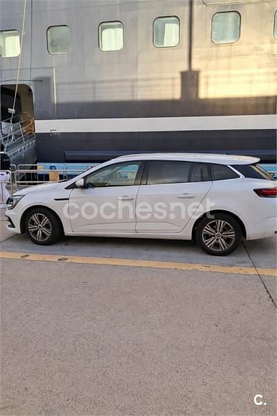 Usado Renault Mégane GrandTour Business 115 CV (84 kW) 2022 Blanco Familiar