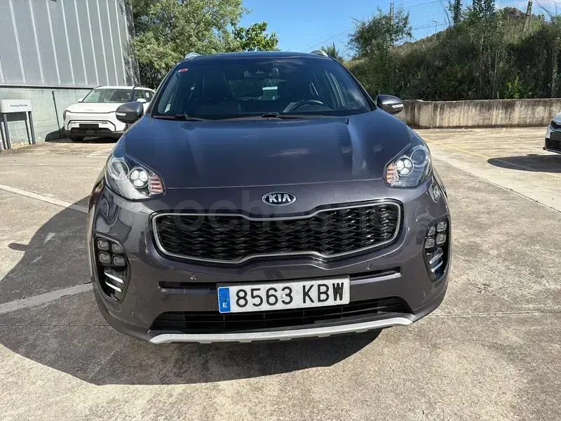 Usado Kia Sportage GT-Line 136 CV (100 kW) 2017 Gris / plata SUV