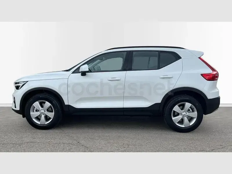 Nuevo Volvo XC40 163 CV (119 kW) 2025 Blanco SUV