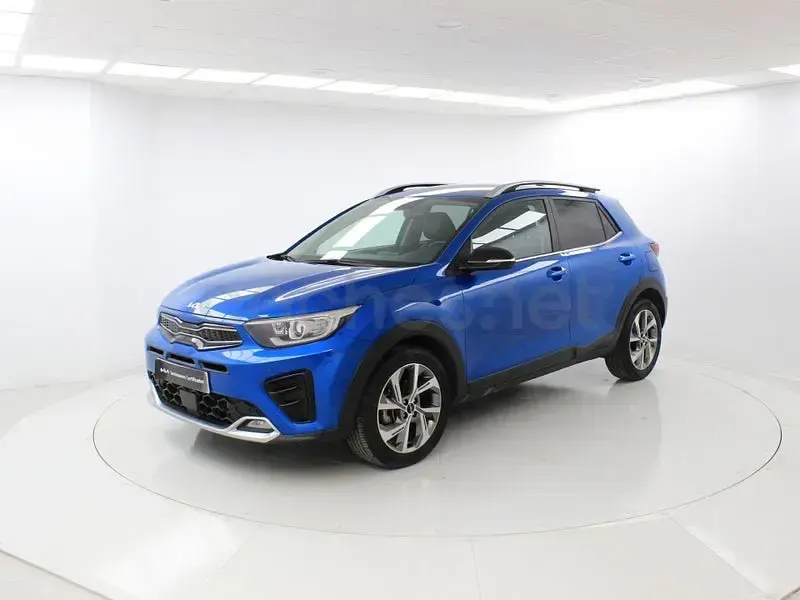 Usado Kia Stonic GT-Line 100 CV (73 kW) 2023 Azul SUV