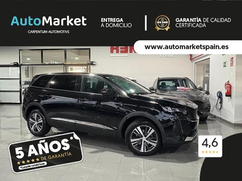 Usado Peugeot 5008 Allure 131 CV (96 kW) 2022 Negro Monovolumen