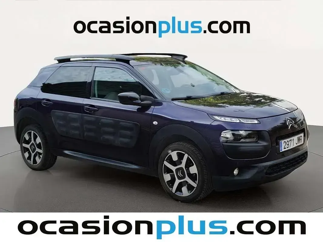 Usado Citroën C4 Cactus Feel 99 CV (72 kW) 2017 Burdeos Utilitario