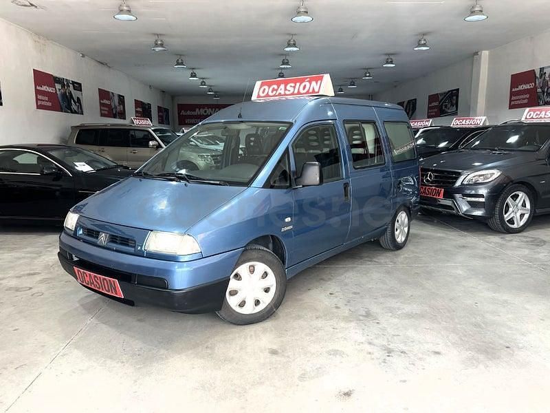 Käytetty Citroën Jumpy Comfort 71 HP (52 kW) 2004 Sininen Tila-auto