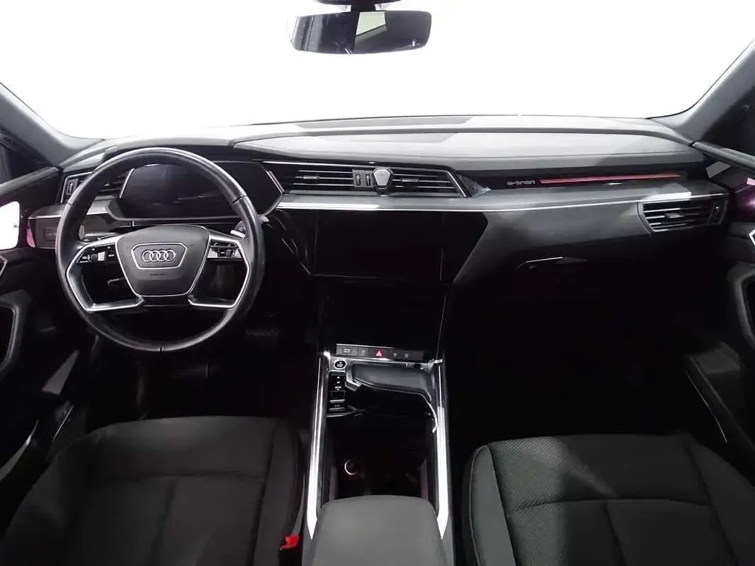 Usado Audi e-tron Sportback Ambiente 230 kW (313 CV) 2021 Eléctrico SUV
