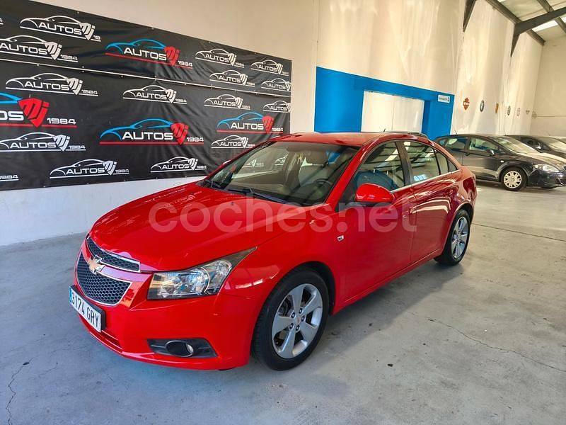 Rojo Usado 2009 Chevrolet Cruze LS Berlina | 4500 € (Buen precio) - Imagen 1/4