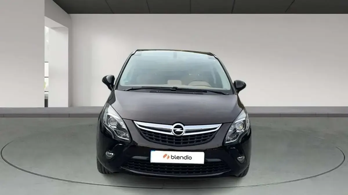 Usado Opel Zafira Tourer Excellence 136 CV (100 kW) 2015 Marrón Monovolumen