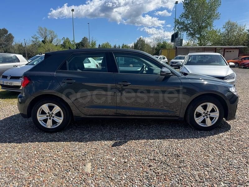 Usado Audi A1 Sportback 95 CV (69 kW) 2022 Gris / plata Utilitario
