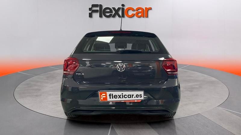 Usado VW Polo R-line 75 CV (55 kW) 2018 Gris Utilitario