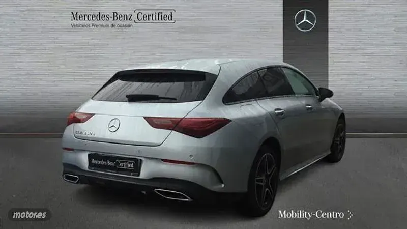 Usado Mercedes CLA250e 217 CV (159 kW) 2025 Plateado Coupe