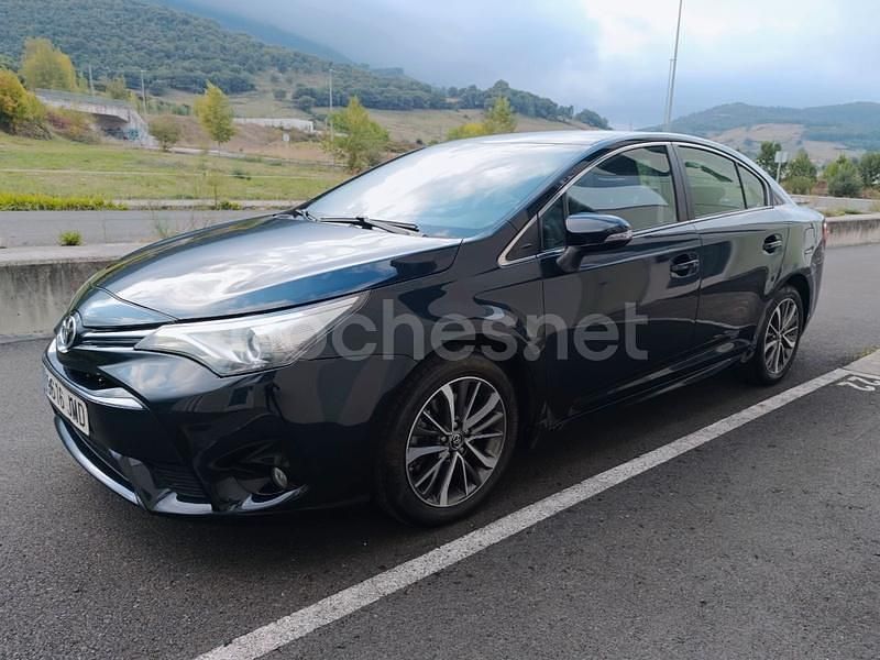 Usado Toyota Avensis Executive 143 CV (105 kW) 2016 Negro Berlina