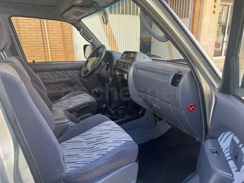Usado Toyota Land Cruiser 125 CV (91 kW) 1999 Gris / plata SUV