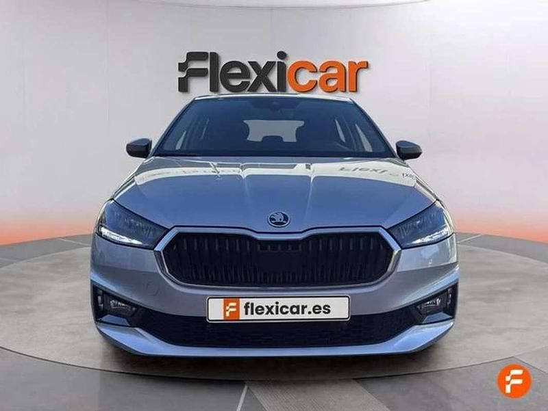 Usado Skoda Fabia 95 CV (69 kW) 2025 Gris Utilitario