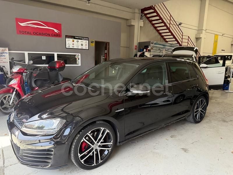 Negro Usado 2015 VW Golf VII GTD Berlina | 15.500 € (Precio justo) - Imagen 1/4