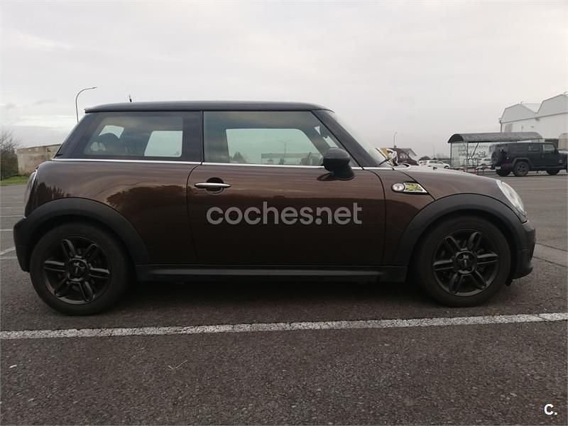 Usado Mini Cooper 120 CV (88 kW) 2011 Marrón Utilitario