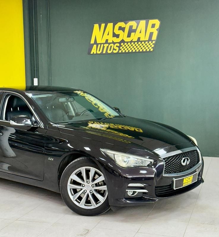 Usado Infiniti Q50 Premium 170 CV (125 kW) 2018 Negro Berlina