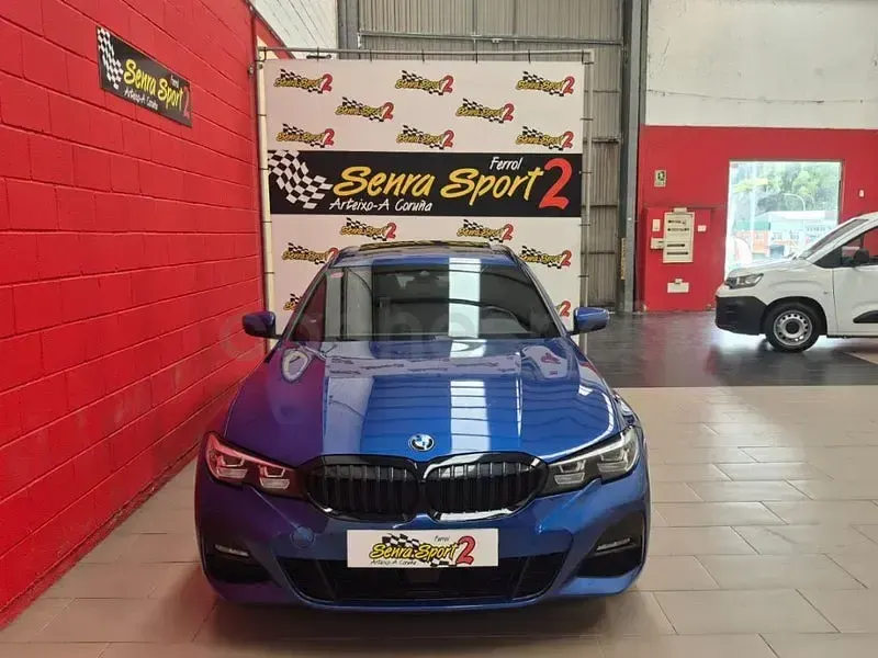Usado BMW 318 Sport Line 150 CV (110 kW) 2021 Azul Familiar