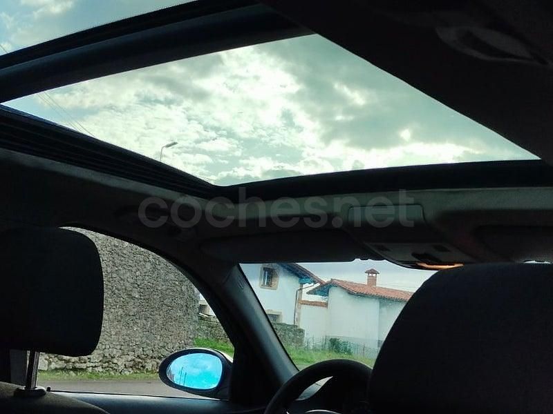 Usado BMW 320 163 CV (119 kW) 2007 Blanco Familiar