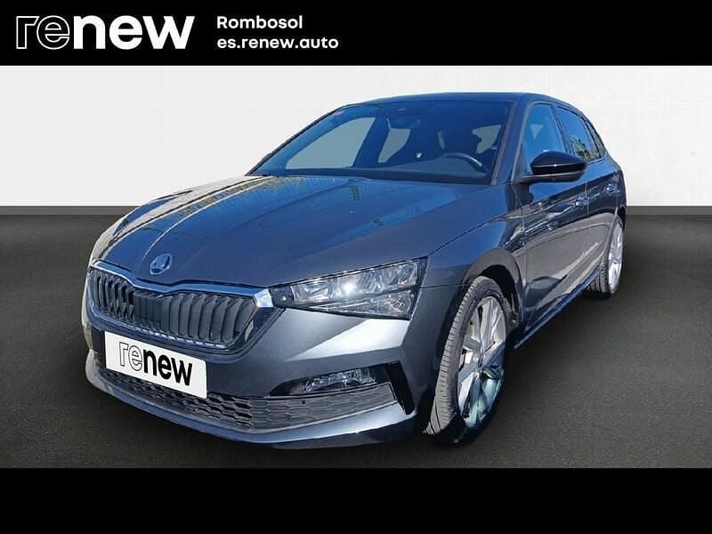 Usado Skoda Scala Sport 110 CV (80 kW) 2021 Gris Utilitario