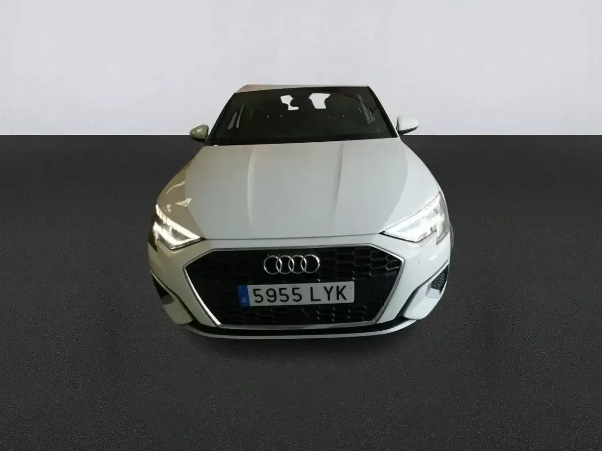 Usado Audi A3 Advanced Plus 116 CV (85 kW) 2022 Blanco Berlina