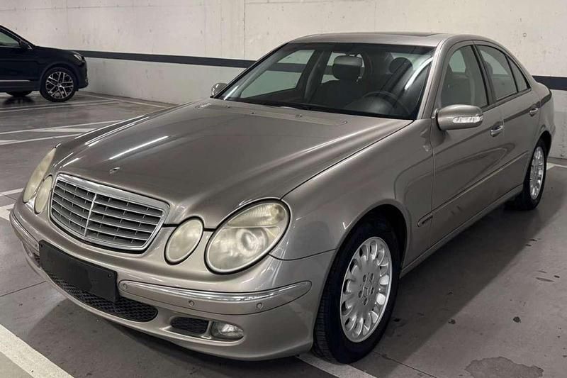 Gris Usado 2006 Mercedes E220 Avantgarde Berlina | 3500 € (Super precio) - Imagen 1/4