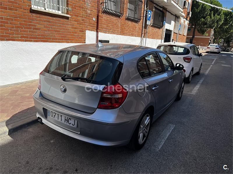 Usado BMW 120 170 CV (125 kW) 2011 Gris / plata Utilitario