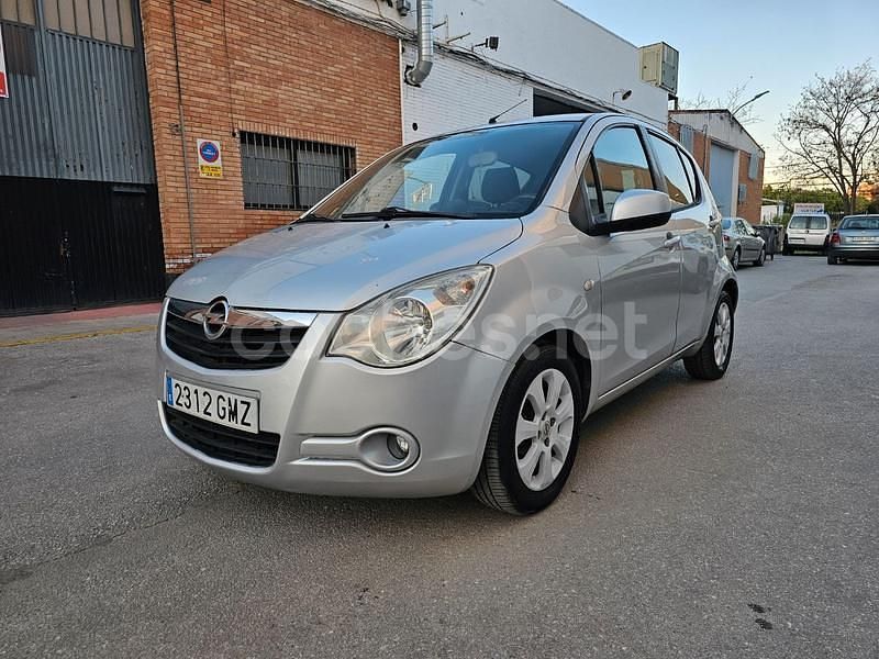 Gris / plata Usado 2009 Opel Agila Enjoy Berlina | 3900 € - Imagen 1/4