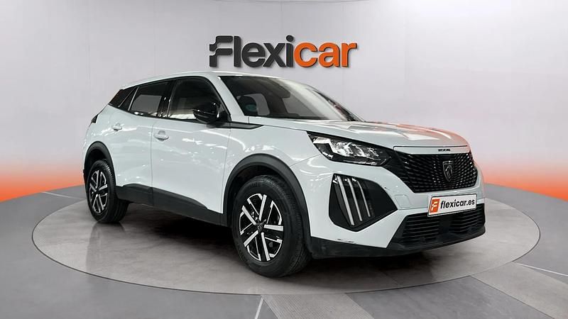Usado Peugeot 2008 Active 101 CV (74 kW) 2023 Blanco SUV