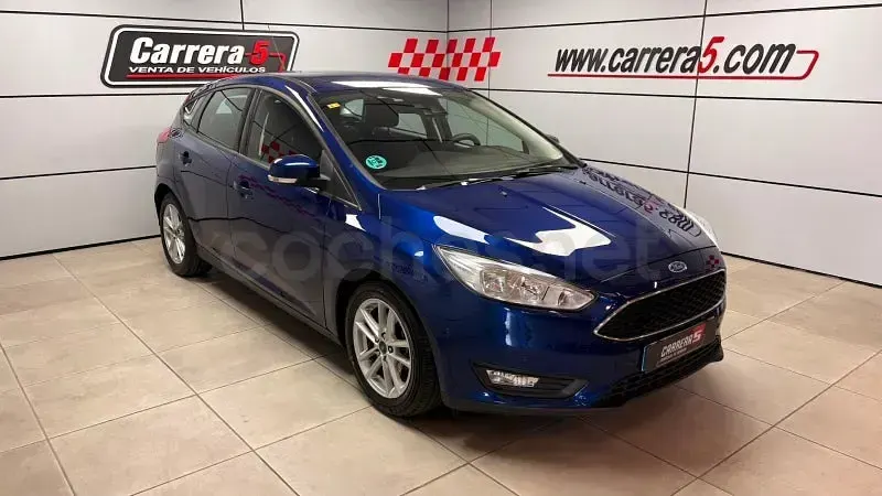 Usado Ford Focus 125 CV (91 kW) 2015 Azul Berlina