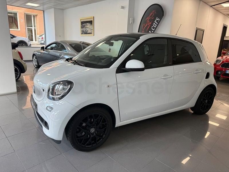 Usado Smart ForFour Passion 90 CV (66 kW) 2017 Blanco Utilitario