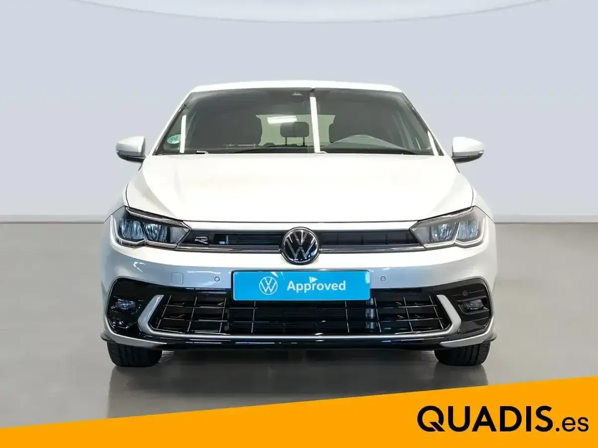 Usado VW Polo R-line 95 CV (69 kW) 2023 Gris Utilitario