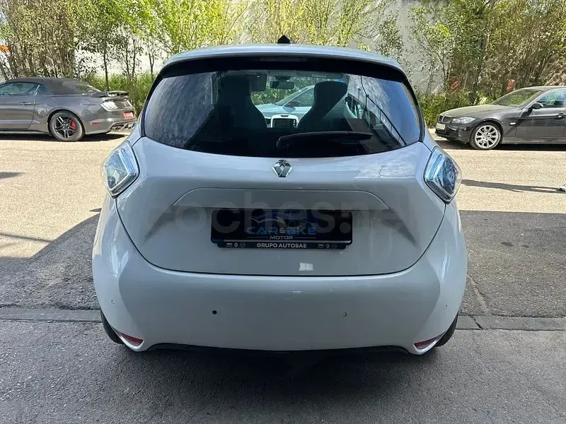 Begagnad Renault Zoe Life 64 kW (88 HK) 2015 Eléctrico Halvkombi