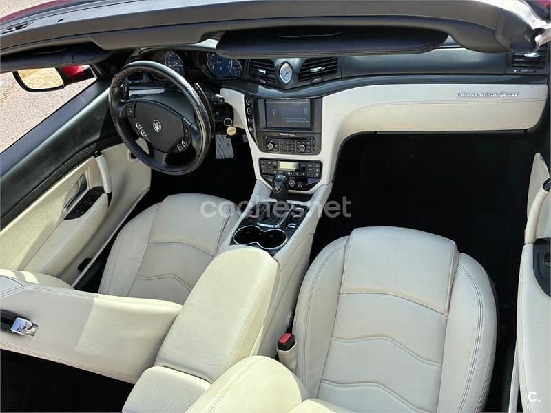 Usado Maserati GranCabrio 450 CV (330 kW) 2012 Rojo Descapotable