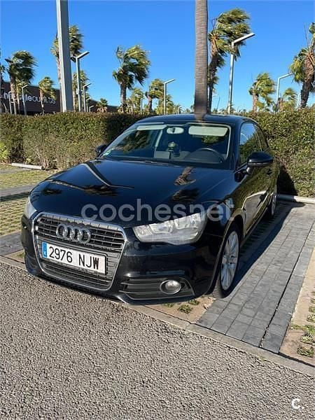 Usado Audi A1 Attraction 105 CV (77 kW) 2010 Negro Utilitario
