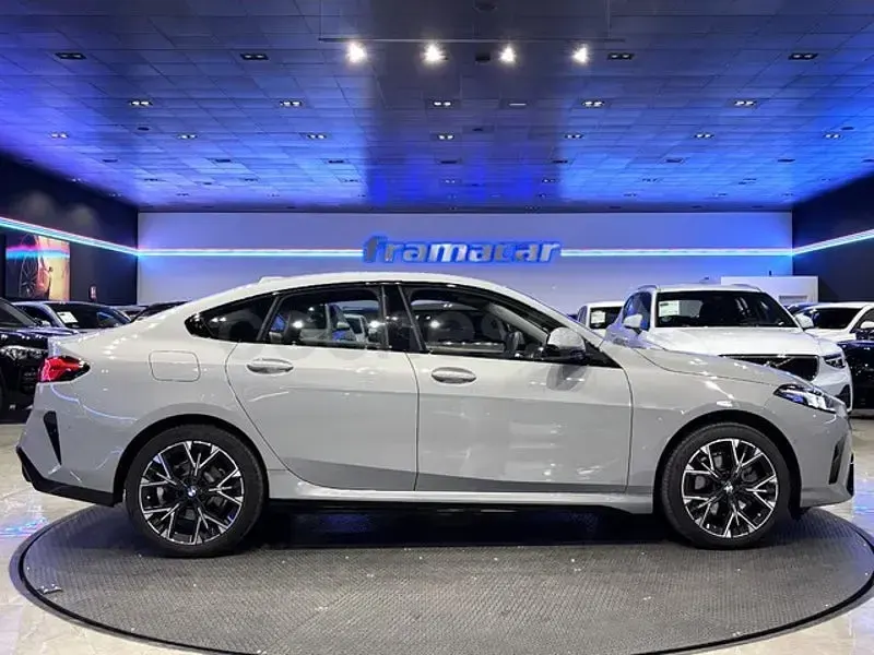 Usado BMW 220 Comfort Edition 170 CV (125 kW) 2025 Gris / plata Coupe