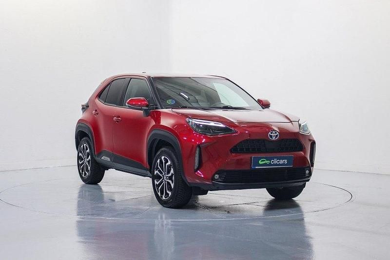 Usado Toyota Yaris Hybrid Active 116 CV (85 kW) 2022